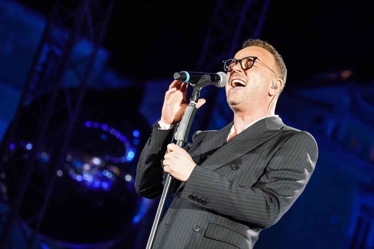 Gigi D'Alessio proposta di Matrimonio