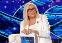 Mara Venier sorride