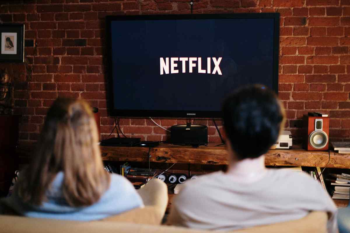 Quanto costano i piani di abbonamento Netflix con lo stop degli account condivisi? - CineLol.it