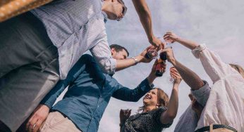 Fai sempre gruppo con gli amici? Dipende tutto dal tuo segno zodiacale